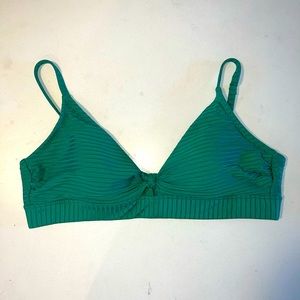 Green bikini top with adjustable straps size XL